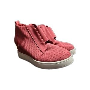 Size 8 Womans Journee Clara Red Faux Leather Ankle Boots Side Zipper